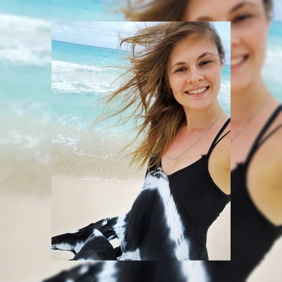 Meet your Posher, Cathy - Picture 1 of 1